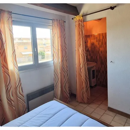 L'iranget, Maison De 6 Pers A 100 Metres Des Plages De Holiday home *